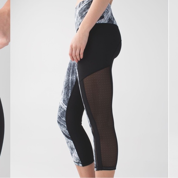 Lululemon hot to street crop *rare* - Picture 3 of 7